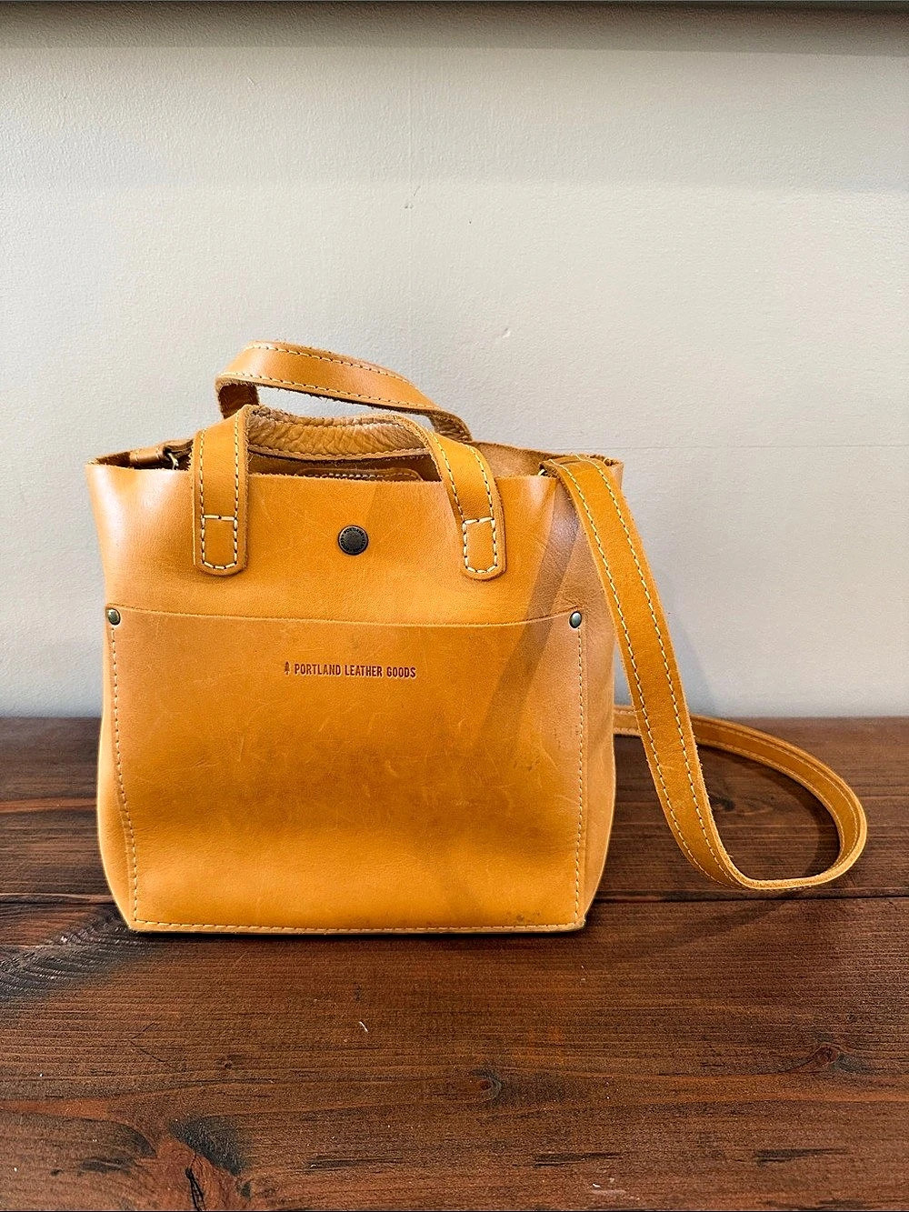 Portland Leather Goods Mini Crossbody Tote Bag Leather Shoulder Bag in Sunflower